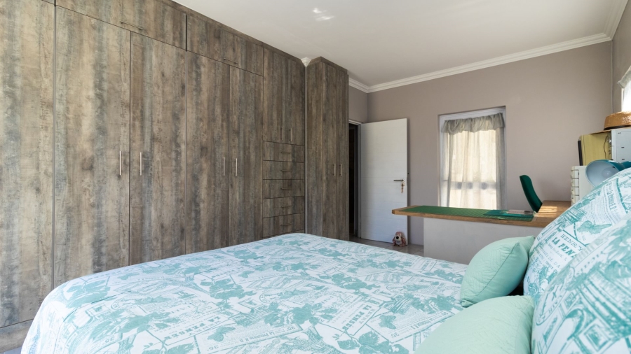 3 Bedroom Property for Sale in Berghof Western Cape